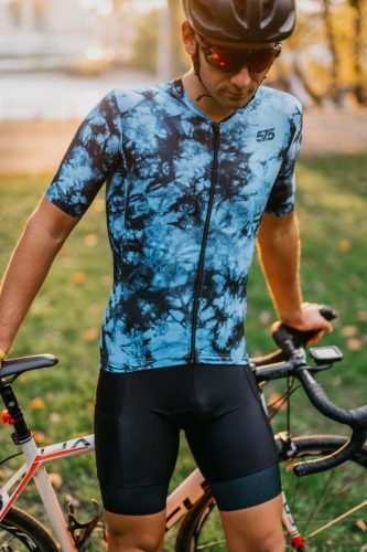 Kerékpáros Mez - PRO Gavia - Tie Dye - Blue + Kerékpáros Cargo rövidnadrág kantáros - STANDARD BLACK - Base